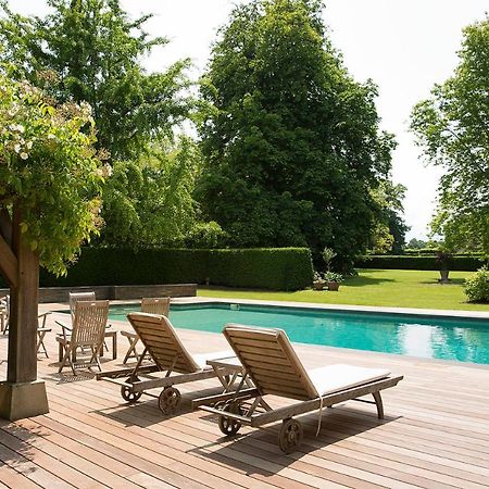 Chateau De Beneauville Bed and Breakfast Petiville  Exterior foto